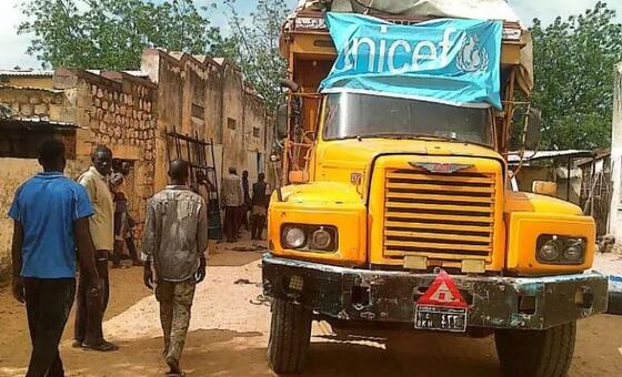 由世界粮食计划署,联合国儿童基金会和联合国开发计划署领导的联合国联合车队向苏丹南部科尔多凡州的隔离社区提供了至关重要的援助。